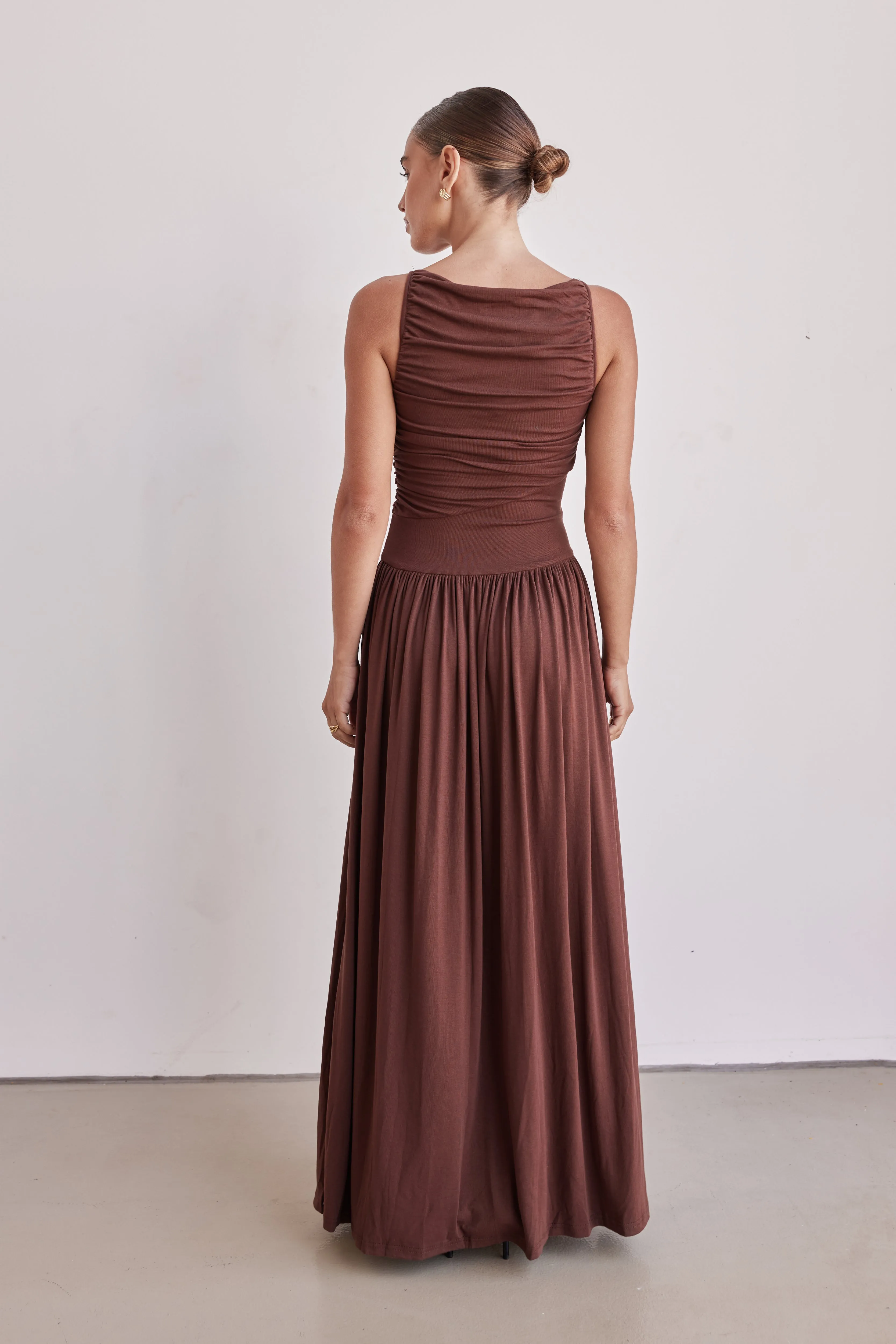 Arielle Maxi Dress (Chocolate)