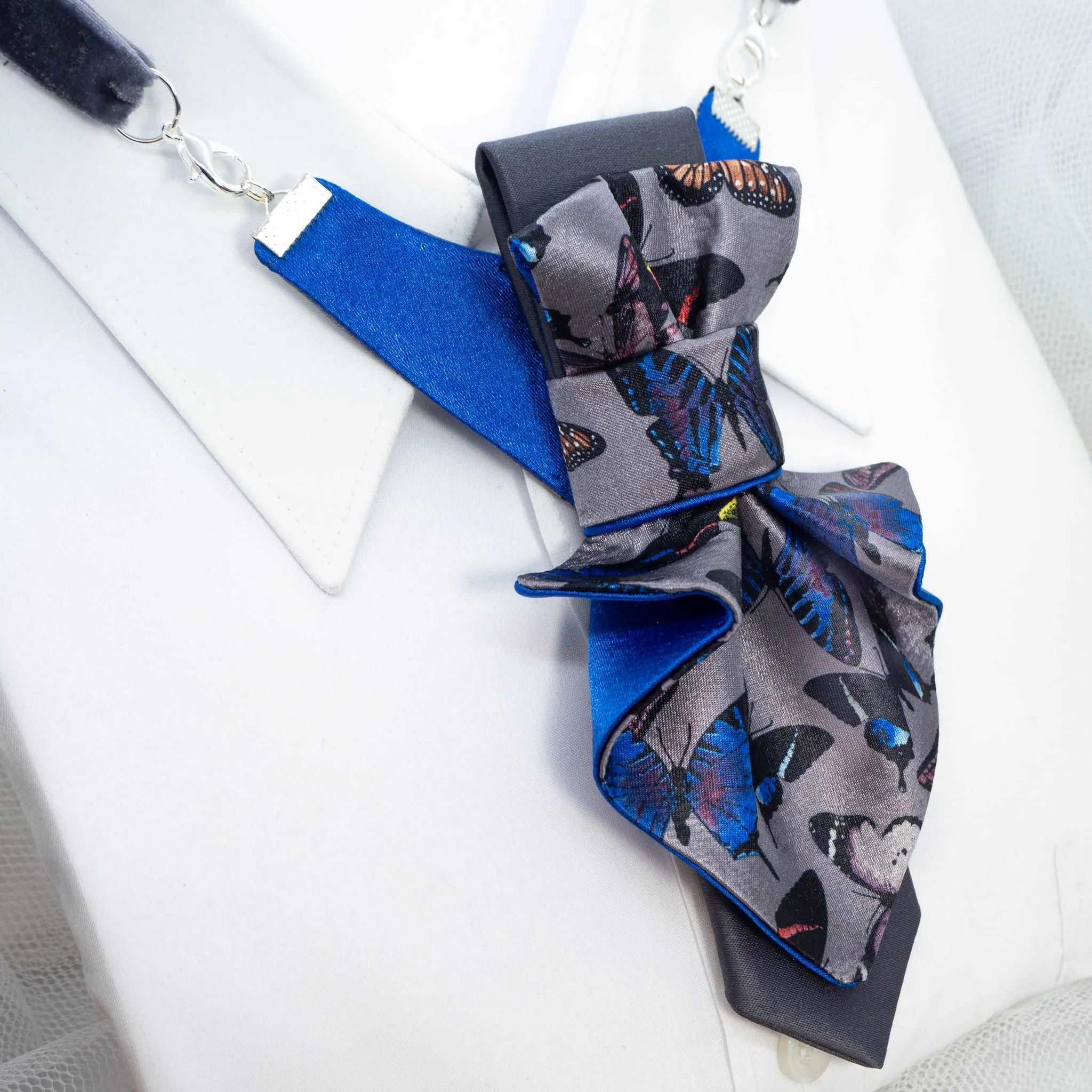 BOW TIE BUTTERFLY JABOT