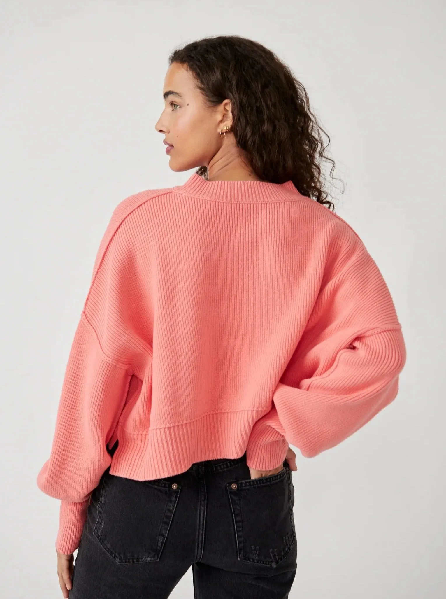 Easy Street Crop Pullover Crew Neck Guava Juice