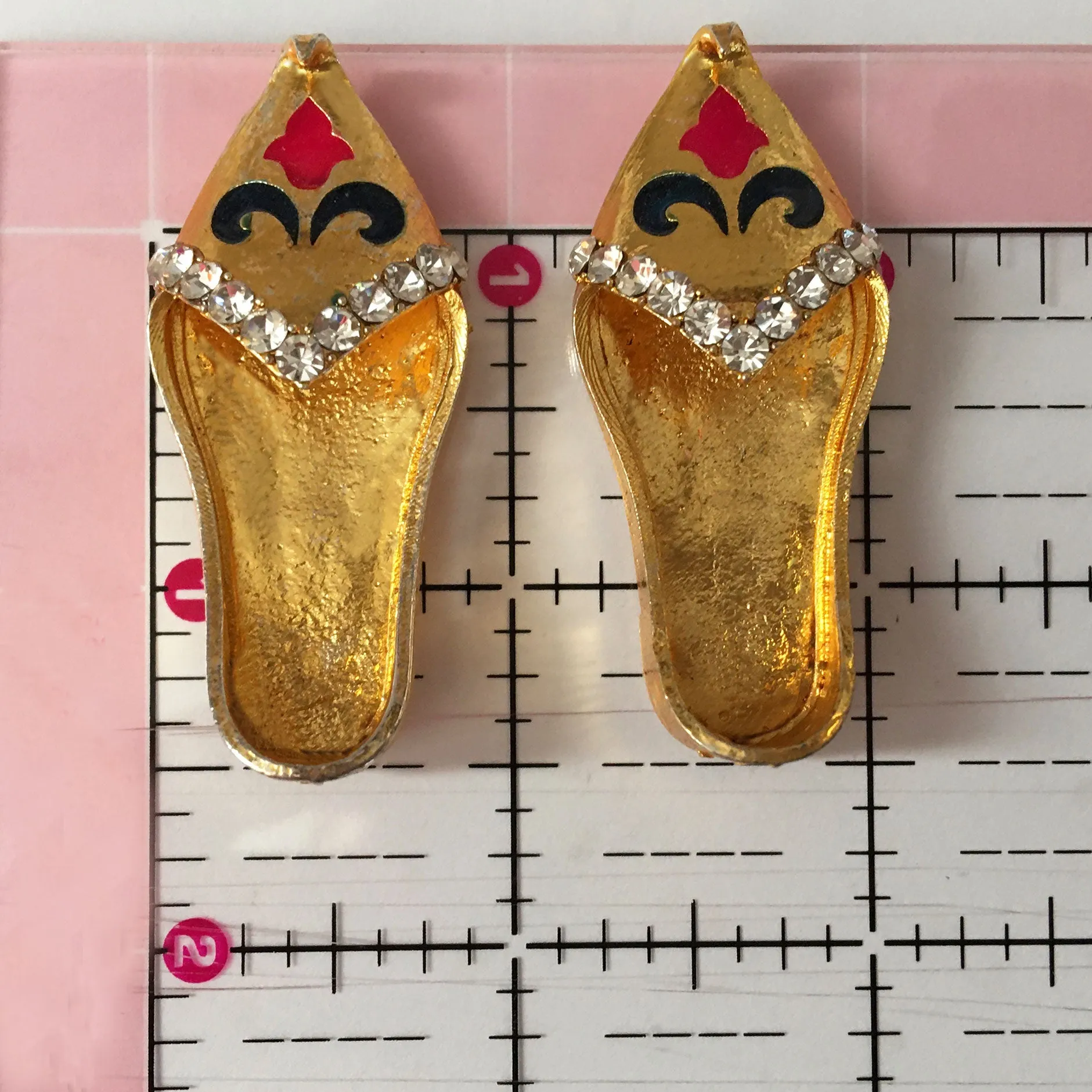 Golden Deity Slippers - Shoes - Green or Red