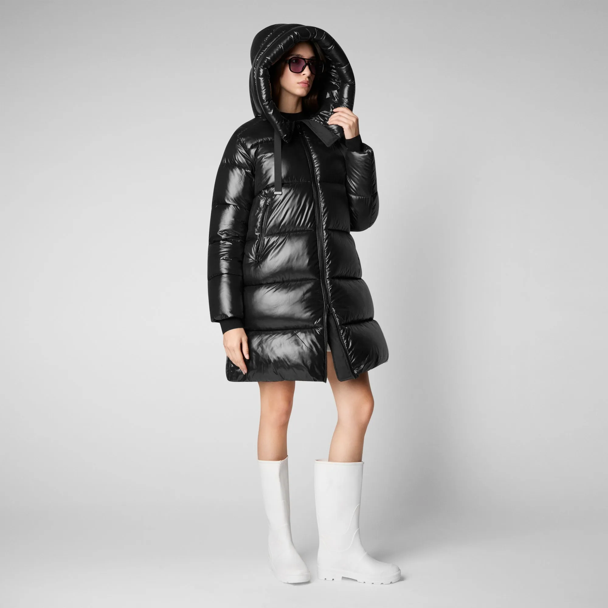 Women's Isabel Hooded Puffer Coat in Black